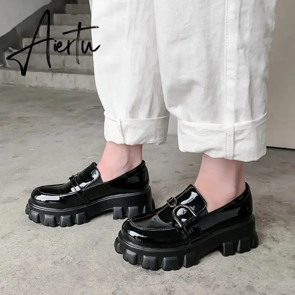 Aiertu Spring New Slip ons Shallow Shoes Women Metal Chain Buckle Platform Chunky Heels Casual Shoes Loafers 33-46 sapato feminino